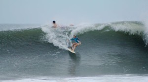 Aloe Driscoll surfing in El Salvador.
